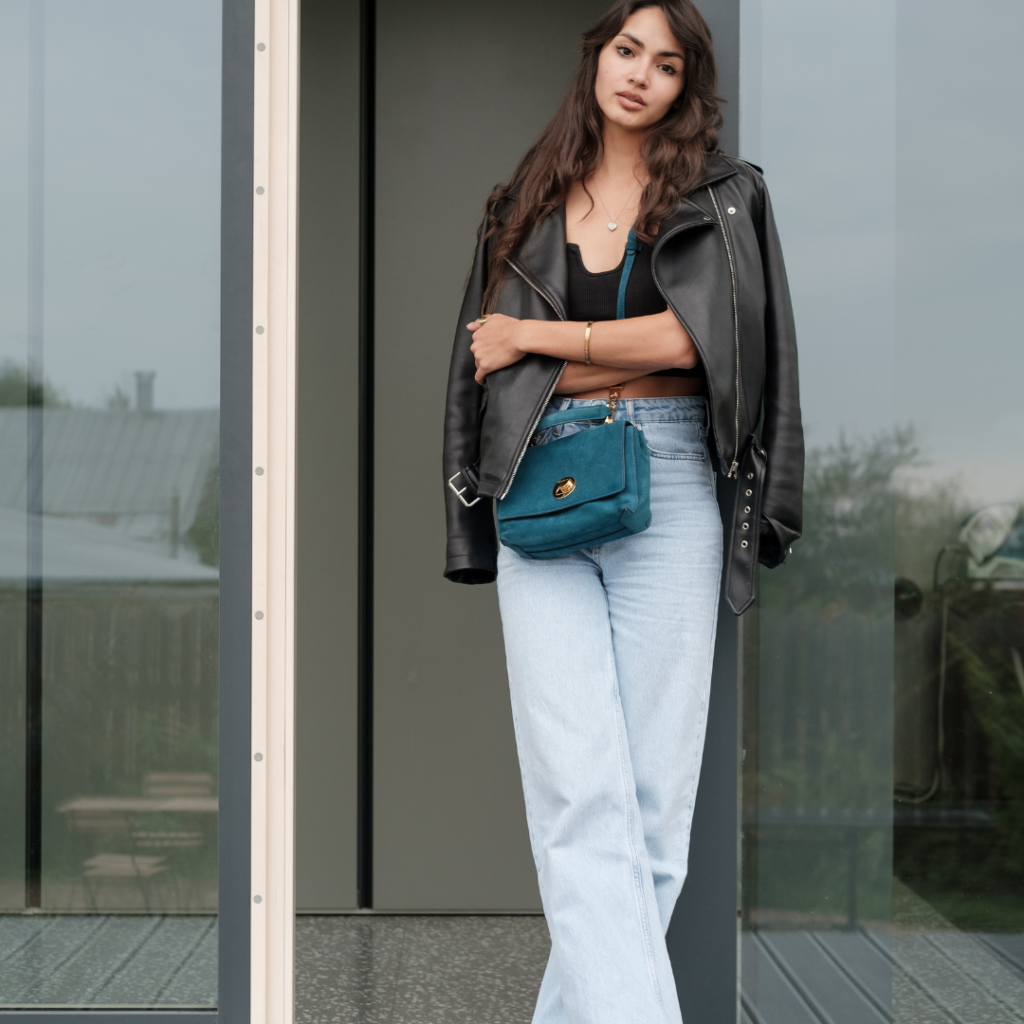 How clothing changes human behavior