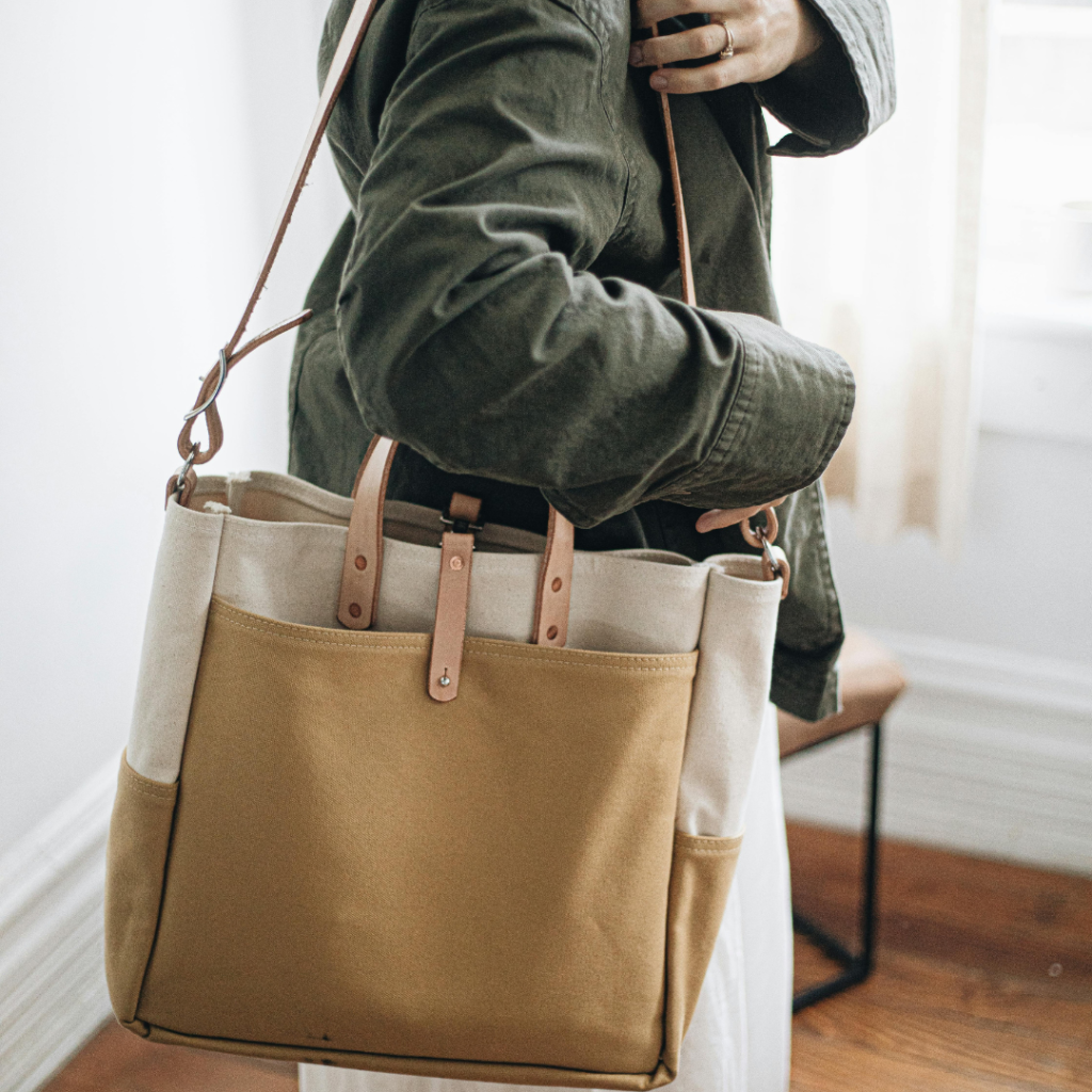 Pros and Cons of Open Tote Bags